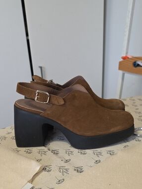 Wonders- Camel Brown Suede Slingback Platform Heels - Women's Size 40 -Size 9 US